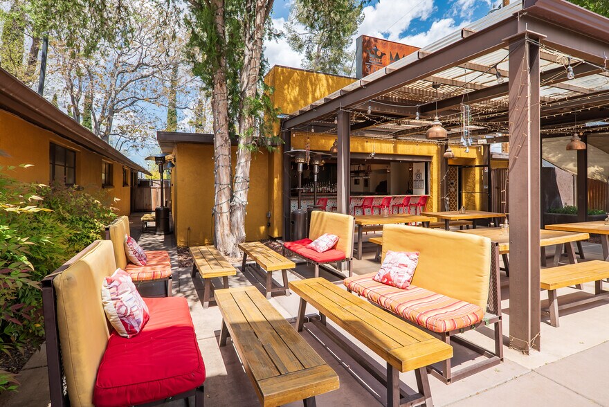 More Photos Of 102 E Pima St, Cottonwood Restaurant For Sale