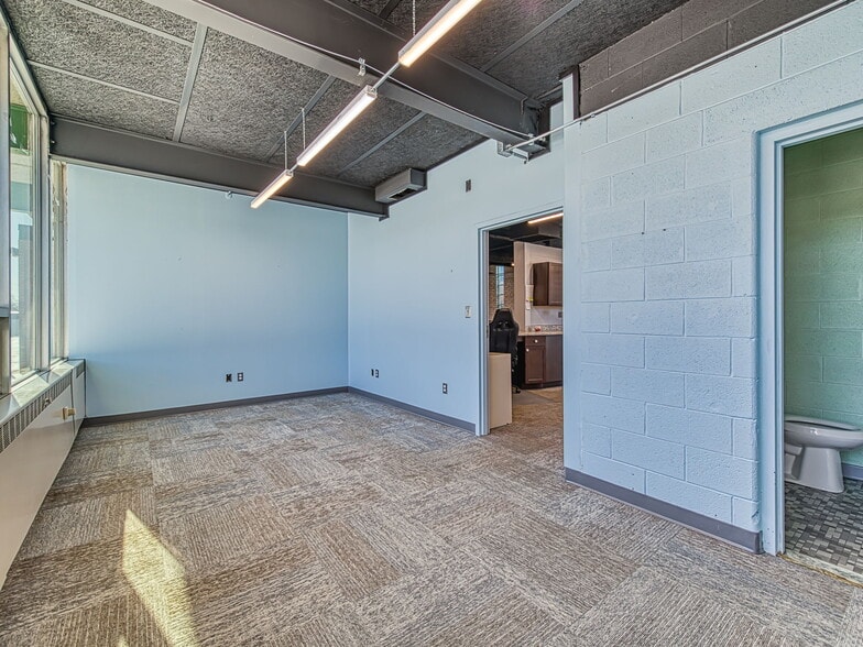 More Photos Of 2400 N Dixie Hwy, Monroe Serviced Offices For Sale