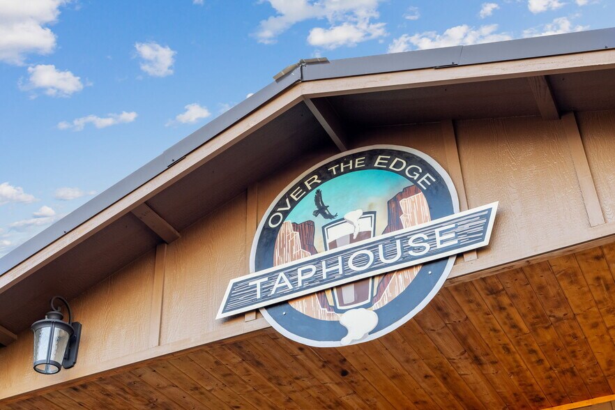 More Photos Of 13959 SW Commercial Loop Rd, Crooked River Ranch Restaurant For Sale