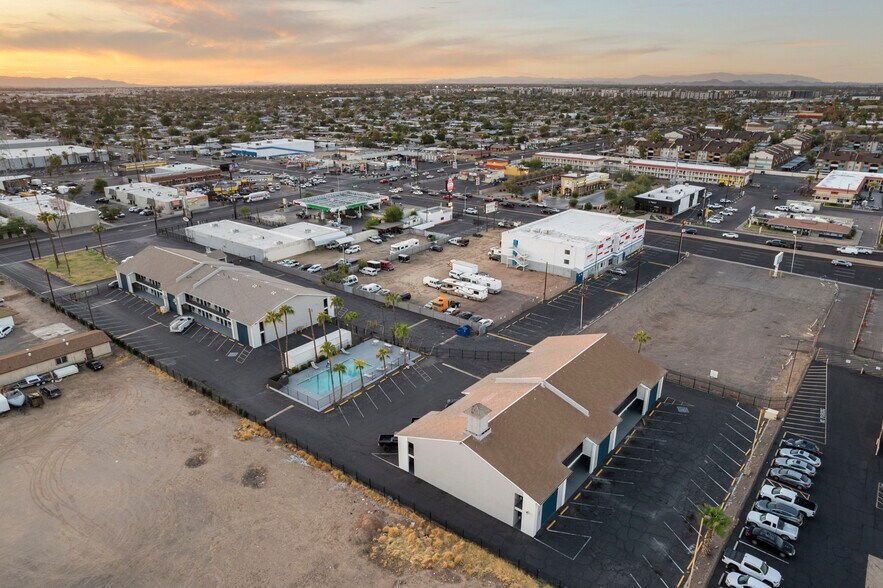 More Photos Of 4021 N 27th Ave, Phoenix Hotel For Sale