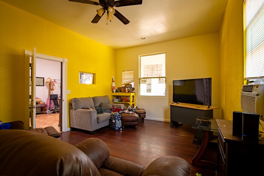 More Photos Of 7913 Highway 183 S, Austin Manufacturing For Sale