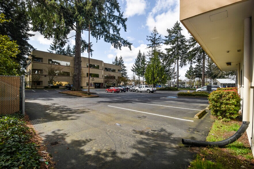 More Photos Of 4315 6th Ave SE, Lacey Office For Lease