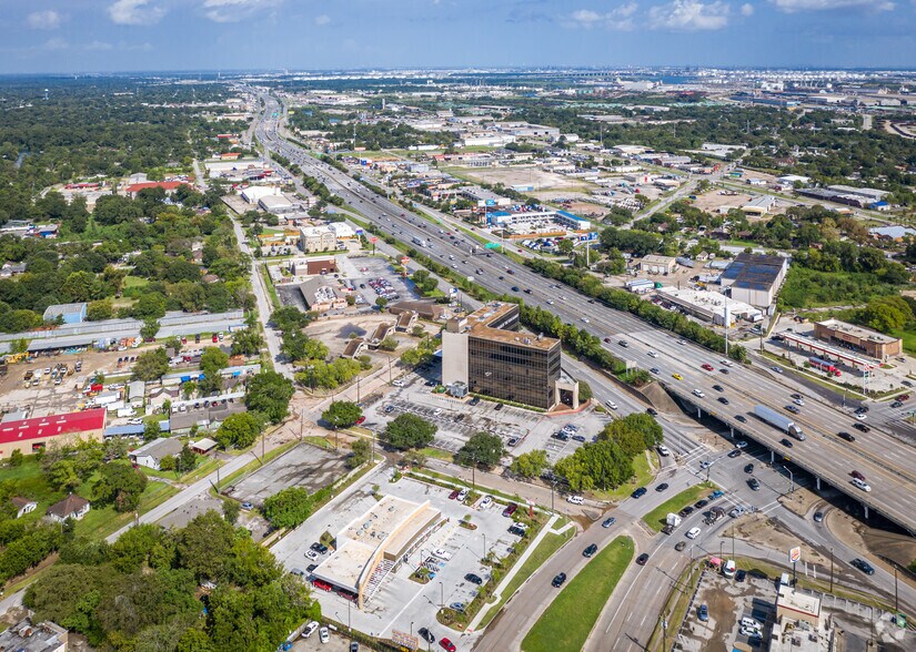 More Photos Of 12605 East Fwy, Houston Office For Sale