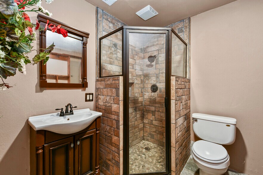 More Photos Of 109 Myrtle, Pierce City Storefront Retail Residential For Sale