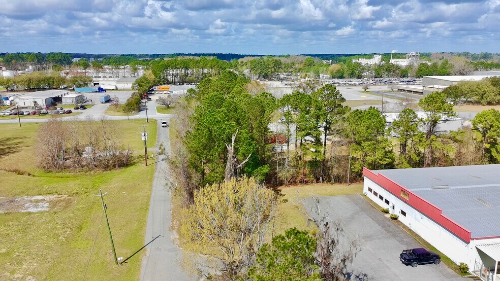 More Photos Of 41 Artley Rd, Savannah Warehouse For Lease