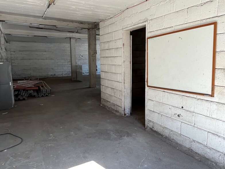 Primary Photo Of 814 6th Ave W, Bradenton Flex For Lease