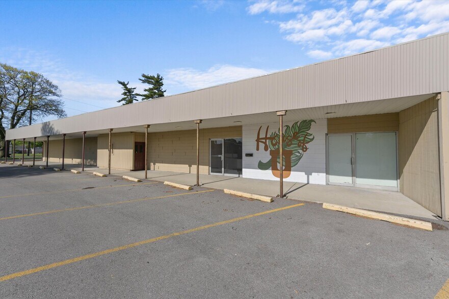 More Photos Of 3414 Dorr St, Toledo Flex For Lease