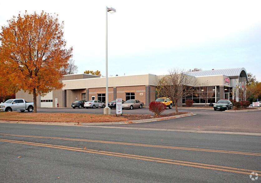 Primary Photo Of 1320 Mill Ln, Waconia Auto Dealership For Sale