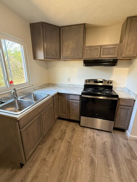 More Photos Of 6 Farview Ave, Lebanon Multifamily For Sale