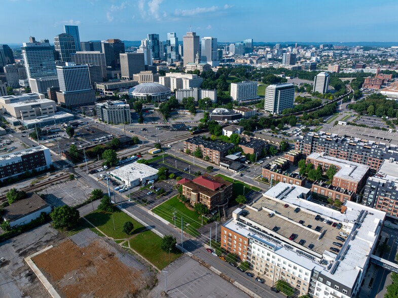More Photos Of 801 2nd Ave N, Nashville Office For Sale