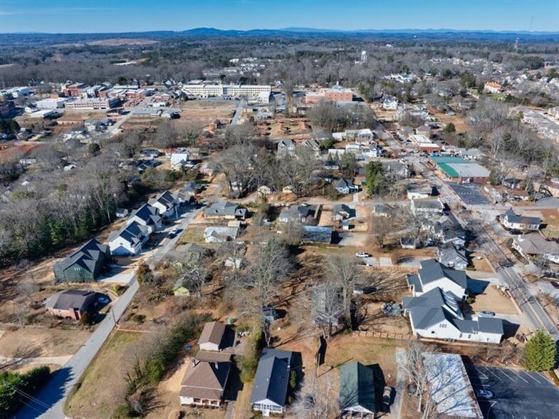 More Photos Of 449 S Hill St, Buford Office For Sale
