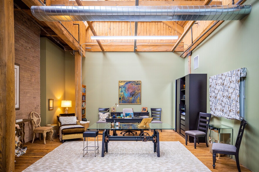 More Photos Of 1200 W 35th St, Chicago Office For Lease