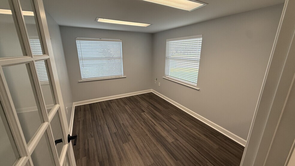 More Photos Of 5321 Memorial Hwy, Tampa Office For Lease
