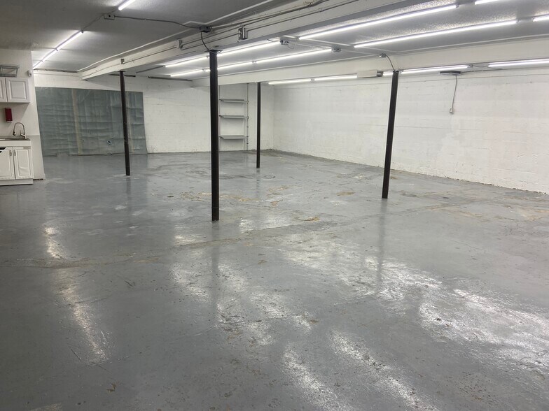 More Photos Of 2855 Lemon Grove Ave, Lemon Grove Storefront For Sale