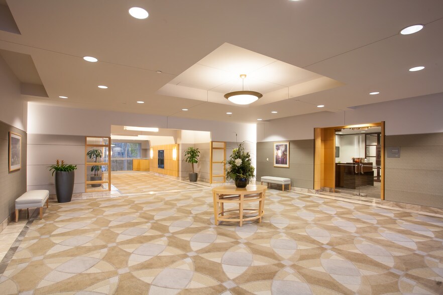 More Photos Of 7501 Boulder View Dr, North Chesterfield Unknown For Lease