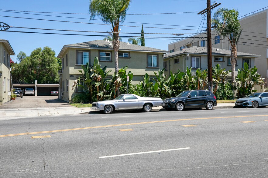 More Photos Of 15455 Vanowen St, Van Nuys Apartments For Sale