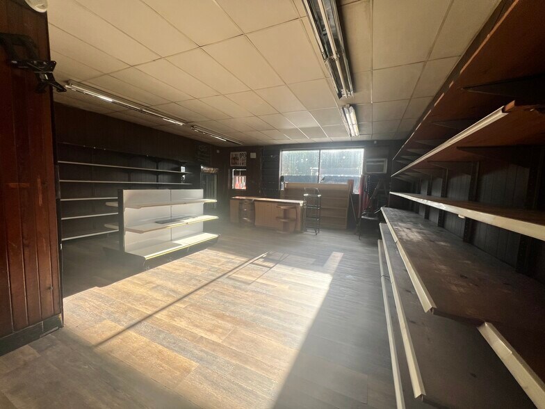 More Photos Of 176 Main St, Monroe Freestanding For Sale