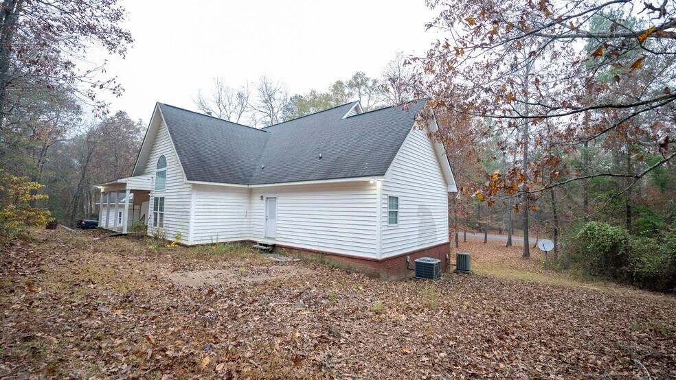 More Photos Of 1646 E Wesley Chapel Rd, Byron Land For Sale