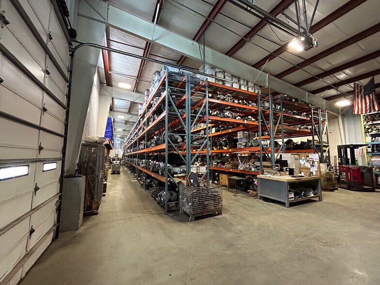 More Photos Of 38 Middlesex Park, Lowell Distribution For Lease