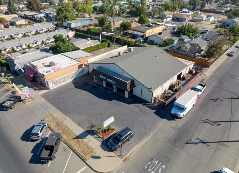 More Photos Of 6852 N Winton Way, Winton Freestanding For Sale