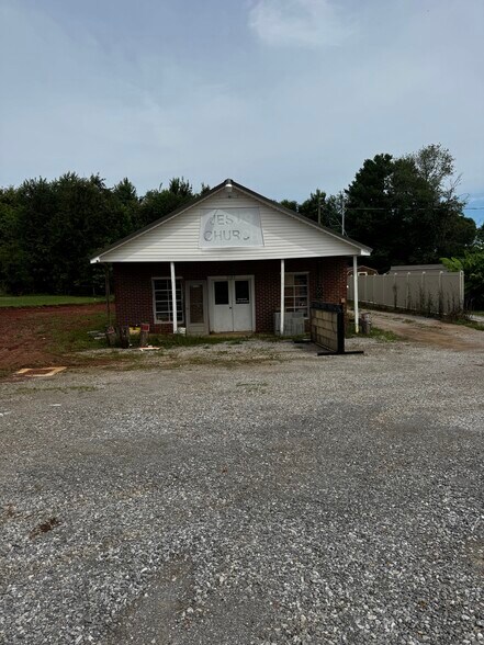 More Photos Of 7589 Winchester Rd, New Market Flex For Sale