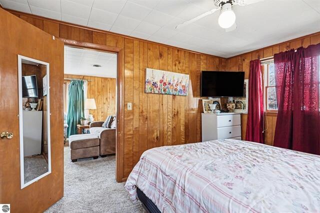 More Photos Of 1100 E Bay St, East Tawas Hotel For Sale