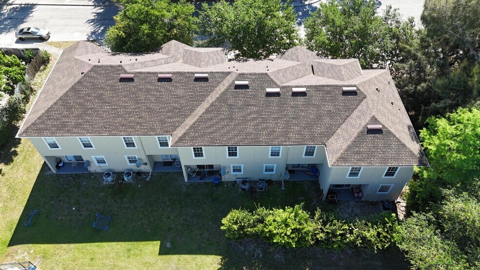 More Photos Of 1800 Bassinger St, Kissimmee Apartments For Sale