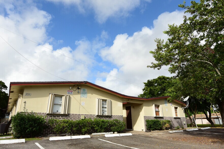 More Photos Of 417 NW 7th Ave, Pompano Beach Apartments For Sale