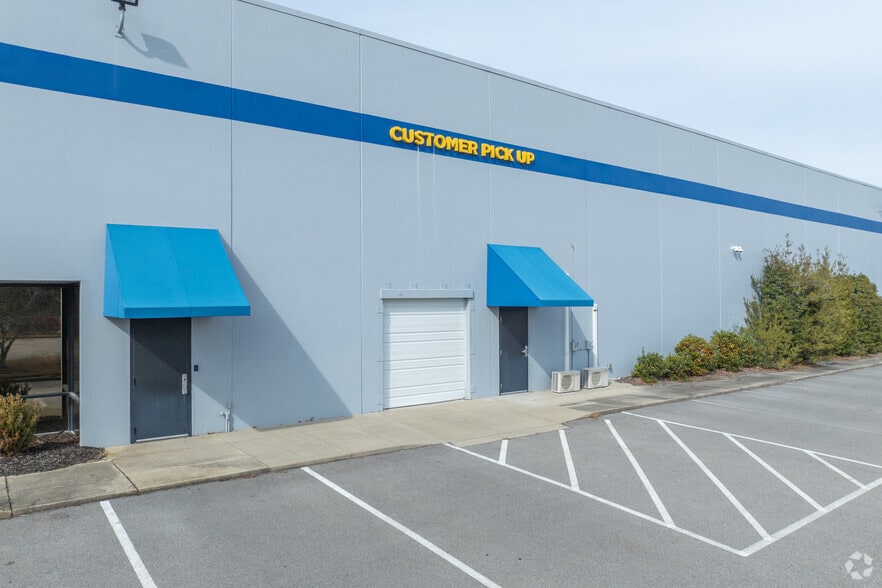 More Photos Of 101 Enterprise Pky, West Columbia Distribution For Sale