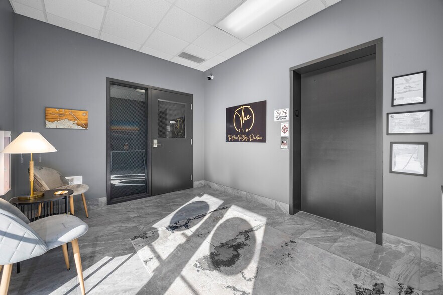 More Photos Of 419 E Market St, Sandusky Hotel For Sale