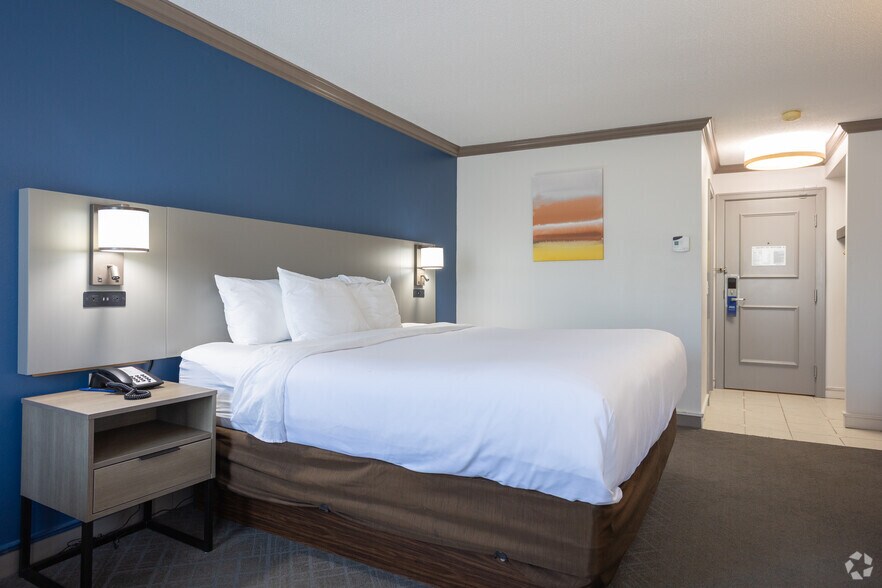 More Photos Of 622 Allegan St, Plainwell Hospitality For Sale