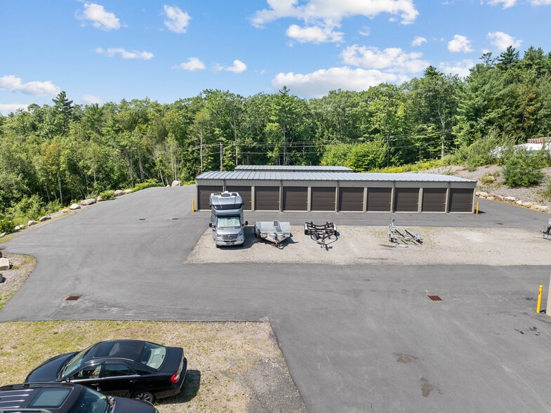 More Photos Of 30 Waterford Pl, Laconia Self Storage For Sale