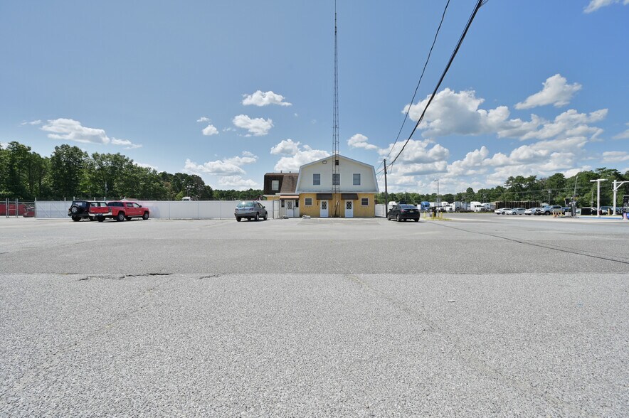 Primary Photo Of 730 White Horse Pike, Egg Harbor City Service For Lease