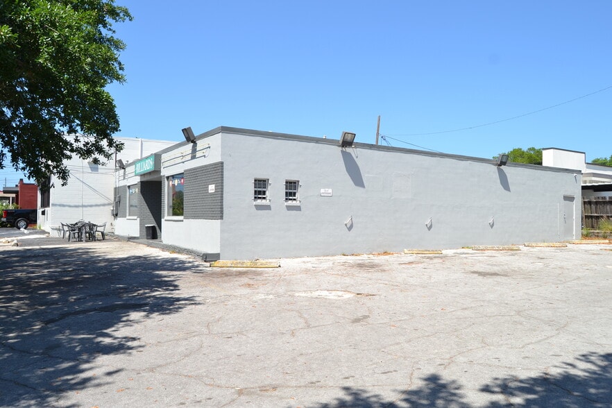 More Photos Of 1212 Rogers St, Clearwater Bar For Sale