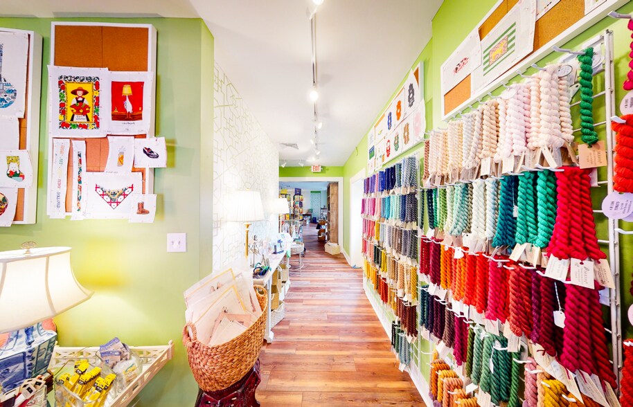 More Photos Of 3117 Franklin Rd SW, Roanoke Storefront For Lease