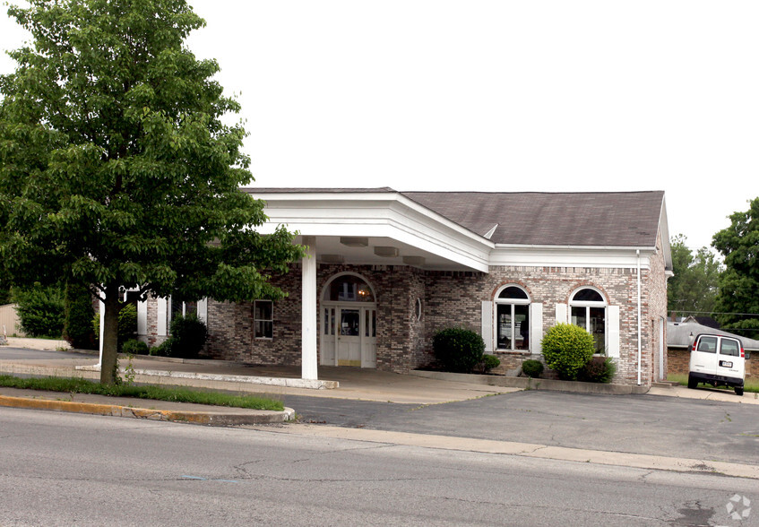 Primary Photo Of 809 E 8th St, Anderson Office For Sale