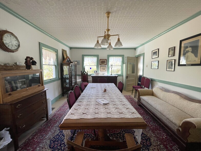 More Photos Of 88 Main St, Buxton Office Residential For Sale