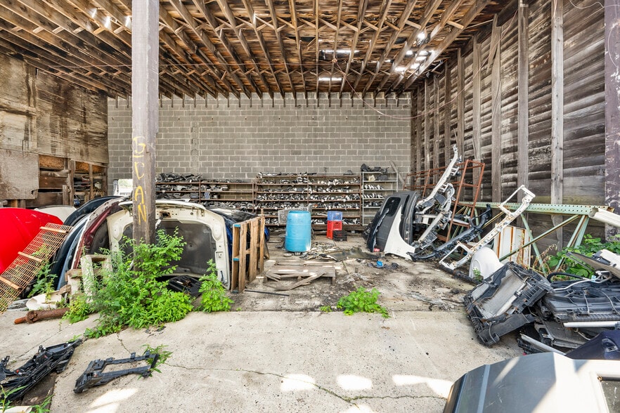 More Photos Of 11435 Schaefer Hwy, Detroit Warehouse For Sale
