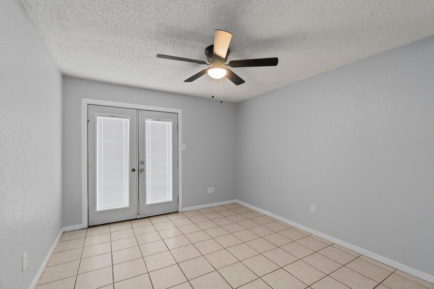 More Photos Of 1701 W McIntyre St, Edinburg Apartments For Sale