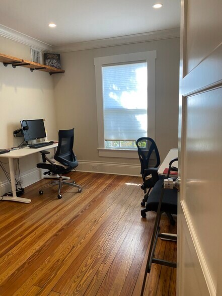 More Photos Of 102 NE 1st Ave, Delray Beach Office For Lease
