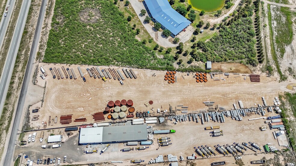 More Photos Of 2828 Interstate 20, Midland Flex For Sale