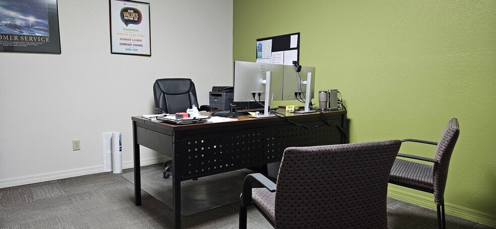 More Photos Of 3250 Dundee Rd, Winter Haven Office For Sale
