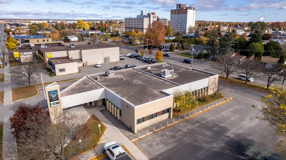 More Photos Of 93 Boul Gréber, Gatineau Office For Sale
