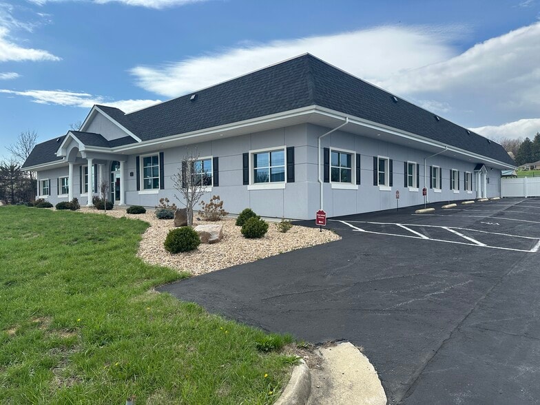 Primary Photo Of 278 Lee Hwy, Verona Auto Repair For Lease