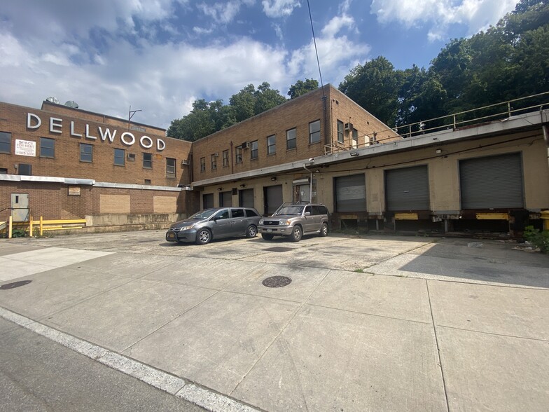 Primary Photo Of 132-140 Saw Mill River Rd, Yonkers Warehouse For Lease