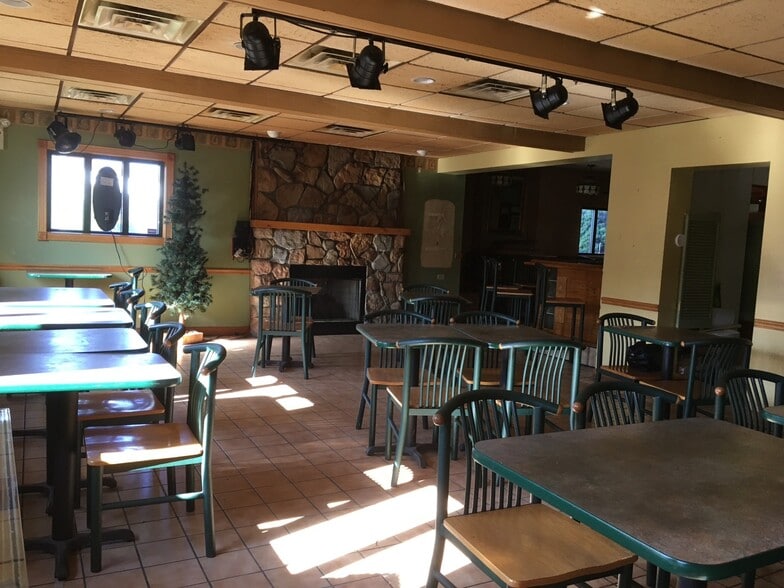 More Photos Of 670 Pike St, Houston Restaurant For Sale