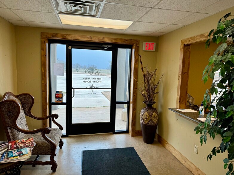 More Photos Of 464 Cool Jct, Millsap Manufacturing For Lease