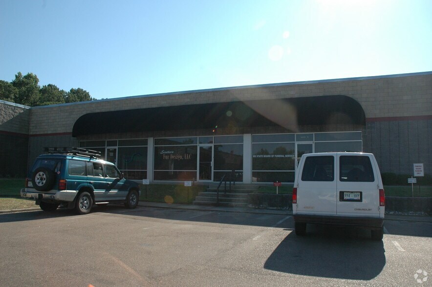 More Photos Of 3010 Lakeland Cv, Flowood Loft Creative Space For Lease