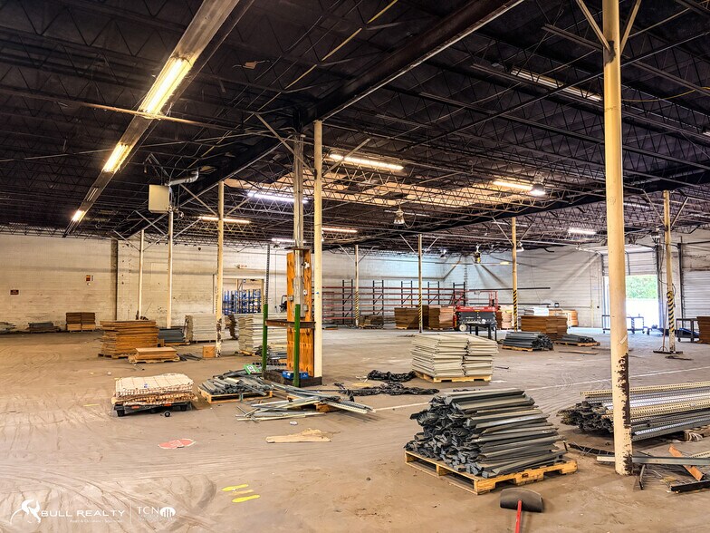 More Photos Of 5530 E Ponce De Leon Ave, Stone Mountain Distribution For Lease