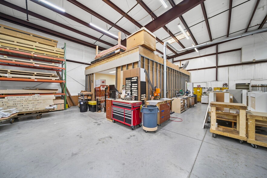More Photos Of 3213 Westwood Industrial Dr, Monroe Manufacturing For Lease